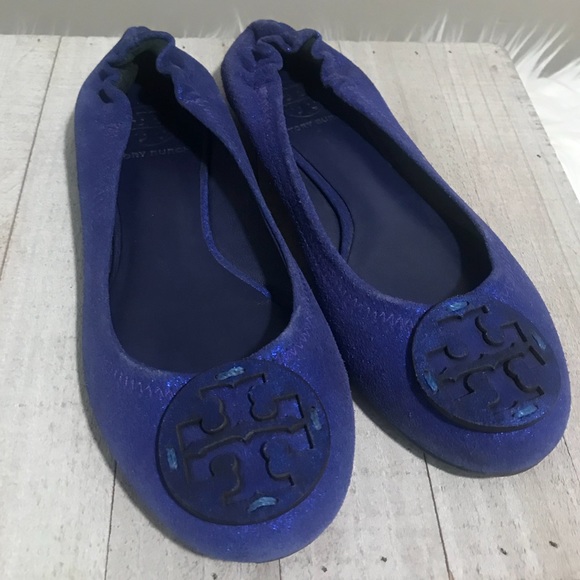Tory Burch Shoes - EUC Tory Burch Suede Travel Ballet Minnie Logo